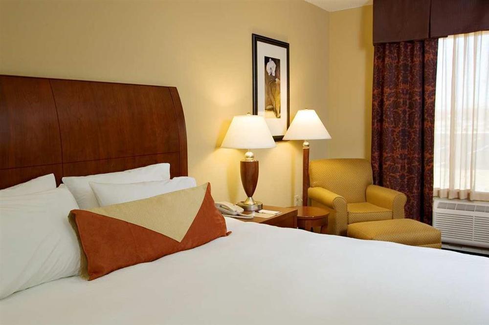 Hilton Garden Inn Tupelo Room photo